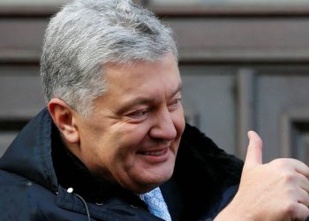 Zelenskiy, selefi Poroşenko'nun yurtdışına çıkışını engelledi: Gerekçe 'Rusya yanlısı Orban'la görüşme planı'