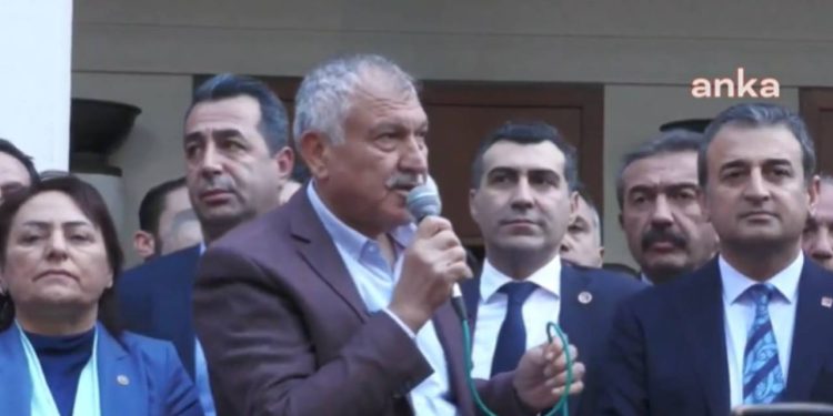 Zeydan Karalar Adana'da yeniden aday oldu