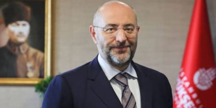 Buğra Gökce, İzmir adaylığı için İBB’den istifa etti