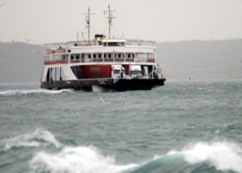 Deniz ulaşımına fırtına engeli