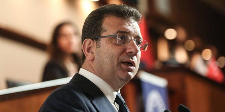 Son anket: Ekrem İmamoğlu, 3 potansiyel AK Parti adayının önünde