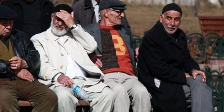 Kasım enflasyonu açıklandı, çalışan ve emekli zamlı maaş hesabına başladı