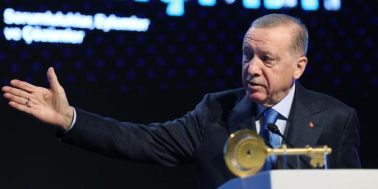 Erdoğan medyayı ikiye ayırdı: ‘Muhalif medya, muvafık medya’