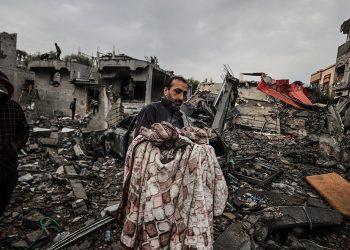 İsrail, Gazze’de her gün 106 çocuk katletti