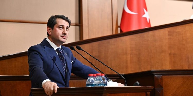 İYİ Parti’de deprem: İbrahim Özkan ve 5 İBB Meclis üyesi istifa etti