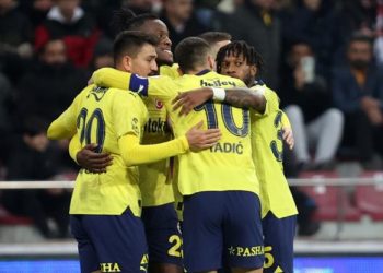 Fenerbahçe, kritik derbi öncesi 3 puanı kazandı, Fred’i kaybetti