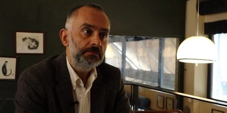 KHK’yla ihraç edilen akademisyen Murat Sevinç görevine iade edildi