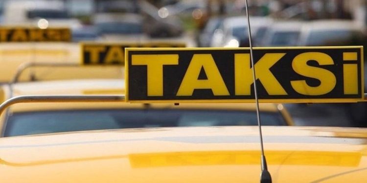 Korsan taksicilerden 7 dilde hizmet