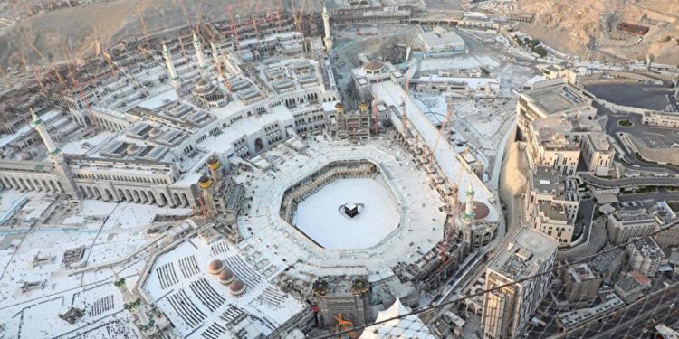 Bir turizm hamlesi: Süper kupa finali ve umre aynı pakette