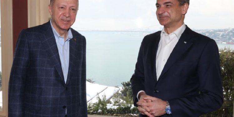 ‘Bir gece ansızın gelebiliriz’ sözünden çark eden Erdoğan, Miçotakis’e övgüler dizdi