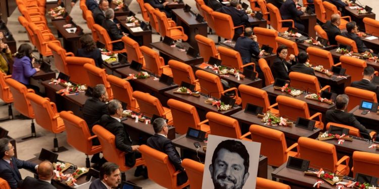 Can Atalay’ın vekilliğinin düşürülmesi için kritik hafta: Yargıtay kararının Genel Kurul’da okunması bekleniyor