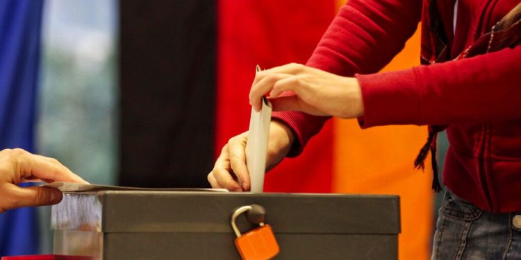 2024 yılında 50'den fazla ülkede halk, seçim için sandığa gidecek