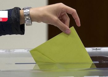 Bitti otokrasinin süresi, sür rejimini diktaya!