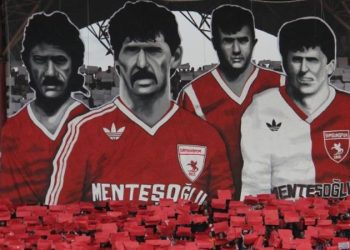 35 yıl önce Samsunspor kafilesinin geçirdiği kazada yaşamını yitirenler anıldı