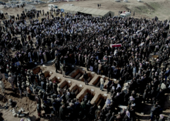 Katledilen 41 Êzidî Şengal’de toprağa verildi