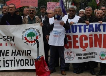 Emekliler: En düşük emekli aylığı 23 bin 802 lira olmalı