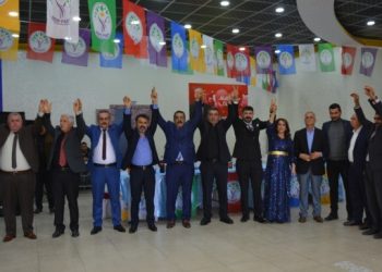 DEM Parti Tarsus’ta aday adaylarını tanıttı