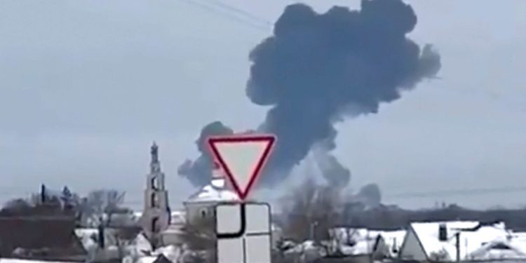 74 kişinin öldüğü vurulan uçak nedeniyle Rusya ve Ukrayna arasında karşılıklı suçlamalar