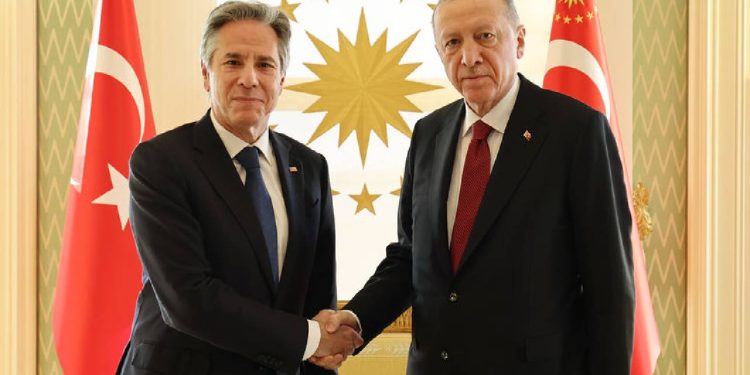 ABD Dışişleri Bakanı, Gazze için bölge turunda: Erdoğan ile görüşen Blinken, Yunanistan'a geçti