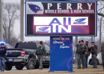 ABD'de bir lisede silahlı saldırı: Saldırgan öldü, üç kişi yaralandı