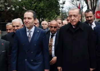 AKP'yle pazarlık sürüyordu: 'Yeniden Refah Partisi, İstanbul ve Ankara için kararını verdi'