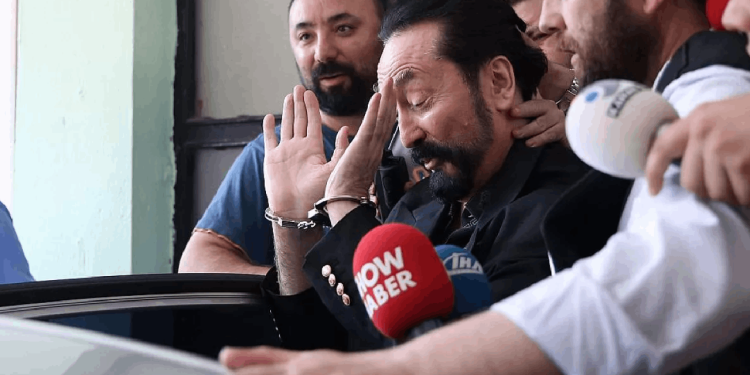 Adnan Oktar davasında tecavüzcüleri aklayan yargı mensupları yargılanacak: 'Halan görev yapmaya devam ediyorlar'