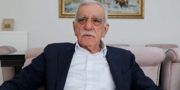 Ahmet Türk, DEM Parti’ye sitem etti: Çok zor duruma düştüm