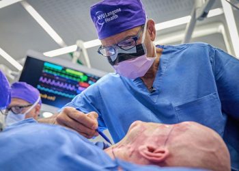 Alman mahkemesinden Türkiye'de katarakt ameliyatı kararı