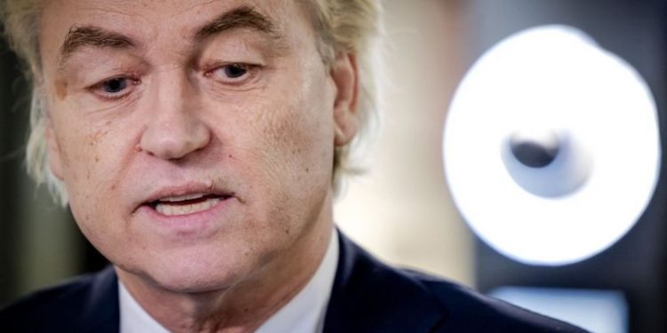 Aşırı sağcı lider Wilders “Hollanda’da İslam’ın yasaklanması” önerisini geri çekti