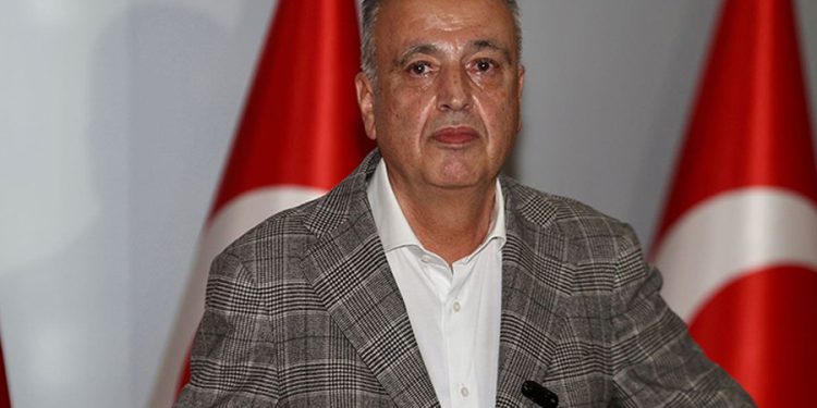 Ataşehir Belediye Başkanı Battal İlgezdi, CHP’den istifa etti