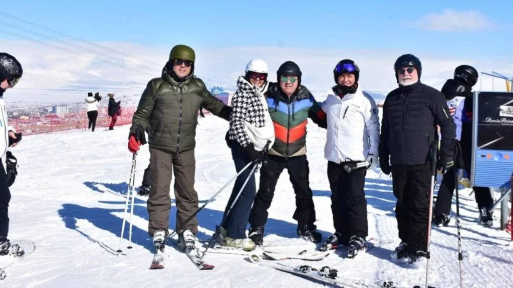 Avukat Rezan Epözdemir'in Seçil Erzan'a sorduğu Fransa tatili Palandöken çıktı!