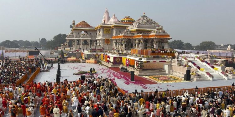 Babür Camisi Hindu tapınağına çevrildi, açılışı Başbakan Modi seçim öncesi yaptı