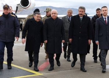 Milli Savunma Bakanı Yaşar Güler Şırnak’a gitti