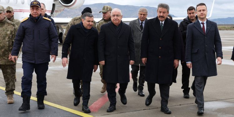 Milli Savunma Bakanı Yaşar Güler Şırnak’a gitti