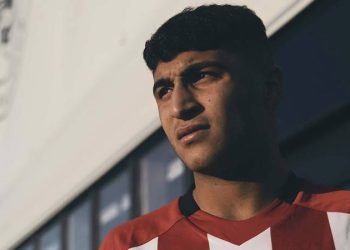 Batmanlı Yunus Emre Konak'ın İngiltere Premier Lig'e uzanan başarı hikayesi