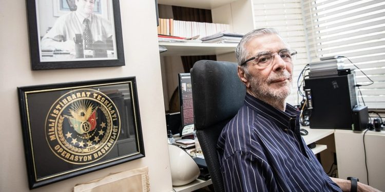 Bilinci kapalı halde: MİT Kontraterör Dairesi eski Başkanı Mehmet Eymür entübe edildi