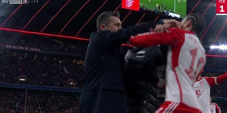 Bjelica, Sane'yi tokatladı, kırmızı kartla oyun dışı kaldı