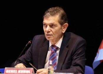 Bordo mavililer için divan başkanı adayı olduğunu duyurdu