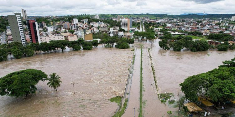 Brezilya'da sel felaketinde 12 kişi hayatını kaybetti