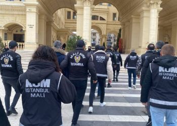 Büyükçekmece Belediyesi'nde 'rüşvet' iddiasına operasyon: Gözaltına alınanlar adliyeye sevk edildi