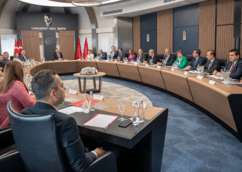 CHP lideri Özgür Özel Anayasa’ya Saygı Mitingi'nin iptal edildiğini duyurdu