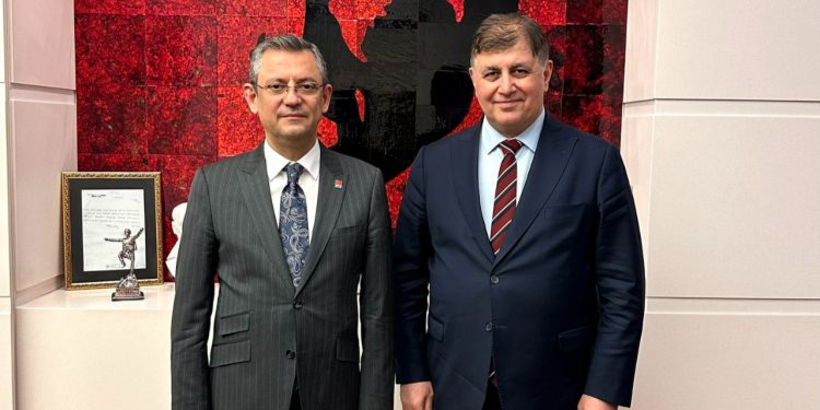 CHP'nin İzmir Büyükşehir Belediye Başkan adayından ilk açıklama