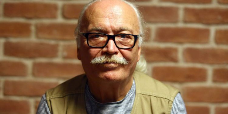 Cahit Berkay'dan İklim Karaca'ya tepki: Aile yadigarlarını satan kadının ne olduğunu iyi bilen biriyim