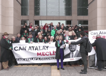 Can Atalay'ın arkadaşları ve meslektaşları bir kez daha Çağlayan Adliyesi'nde: Atalay'dan da mektup var