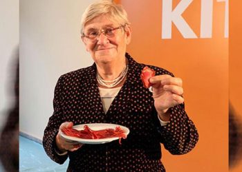 Canan Karatay hakkında suç duyurusu