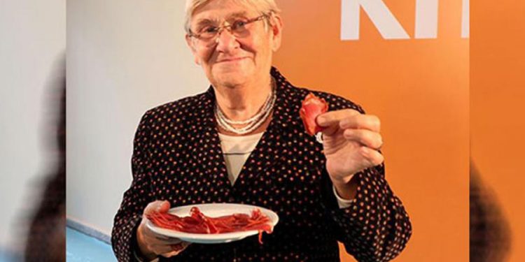 Canan Karatay hakkında suç duyurusu