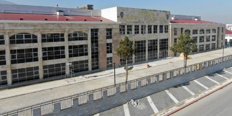 Dava 15 ay sonra açıldı: Emniyete ait 8 tabancayı çalan polis görevine devam ediyor