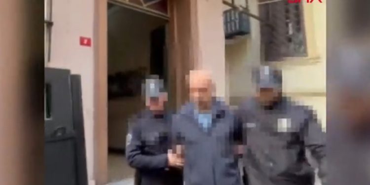 Depremde 100 kişiye mezar olmuştu! Firari müteahhit Beyoğlu’nda yakalandı