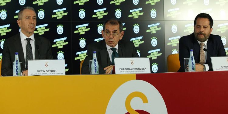Dursun Özbek'ten Ali Koç'a: Seni şampiyon yapmayacak kim?