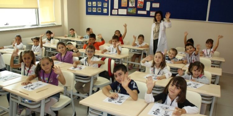 Öğrenciler karnelerini alırken Türkiye’nin ‘eğitim karnesi’ ne durumda?